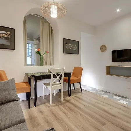 Apartment Isola *