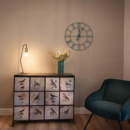 Isola Apartment *